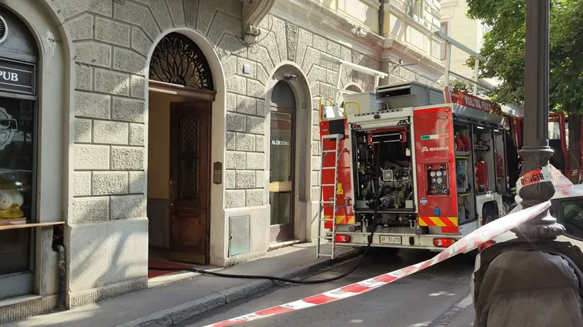 I pompieri in azione, foto di Andrea Lasorte