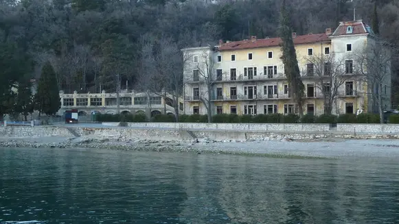 Lasorte Trieste 27/02/12 - Baia Sistiana, Ex Hotel