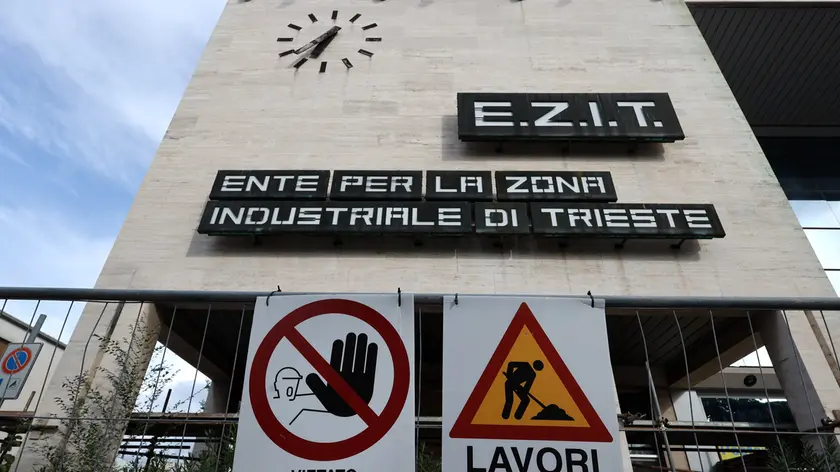 La facciata della sede ex Ezit ora Coselag in via Caboto. Andrea Lasorte