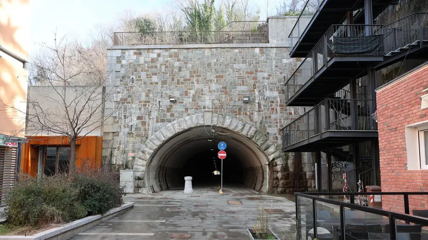 L’ingresso di Galleria Bombi. All’interno verranno installati proiettori che proporranno un viaggio per immagini nella storia della città. Foto Bumbaca