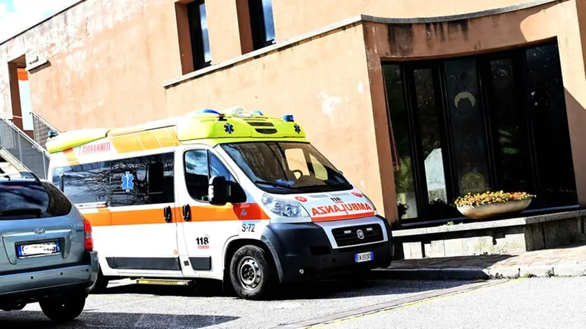 Foto BRUNI Trieste 07.03.2020 Casa Serena e l'arrivo dell'ambulanza