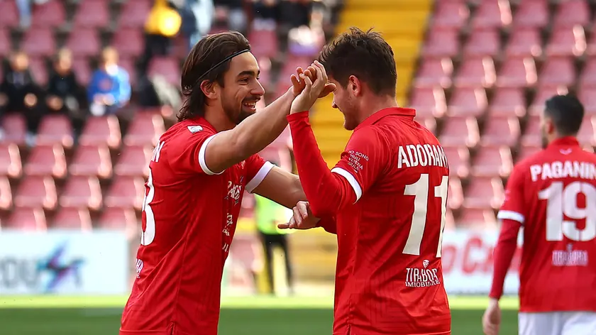 Enrico Celeghin e Andrea Adorante al termine del match vittorioso con la Pro Patria.