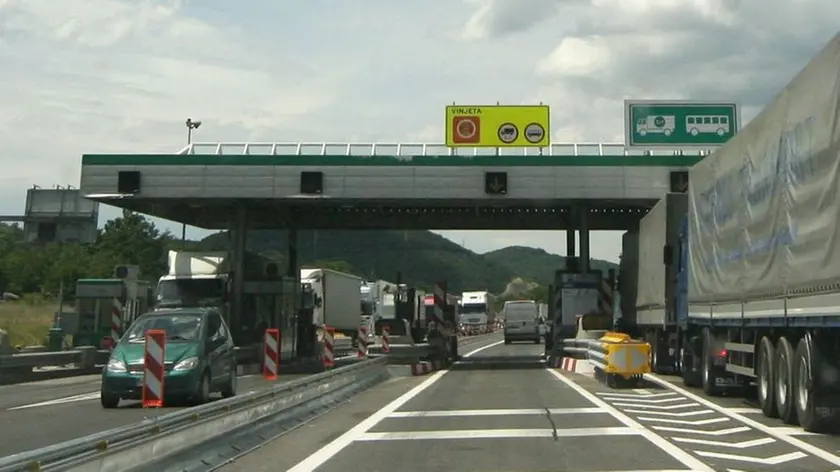 L'ingresso di un'autostrada slovena: multe salate per chi non ha la vignetta