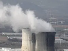 General view on nuclear power plant of Tricastin, in Pierrelatte, France, 18 March 2011. ANSA/GUILLAUME HORCAJUELO