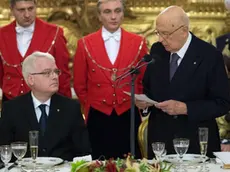 A handout photo made available by the Quirinal Press Office showing Italian President Giorgio Napolitano (R) with Croatian President Ivo Josipovic during their dinner at the Quirinal Palace in Rome, Italy, 03 December 2013. ANSA/PAOLO GIANDOTTI/QUIRINAL PRESS OFFICE/HANDOUT +++EDITORIAL USE ONLY - NO SALES+++