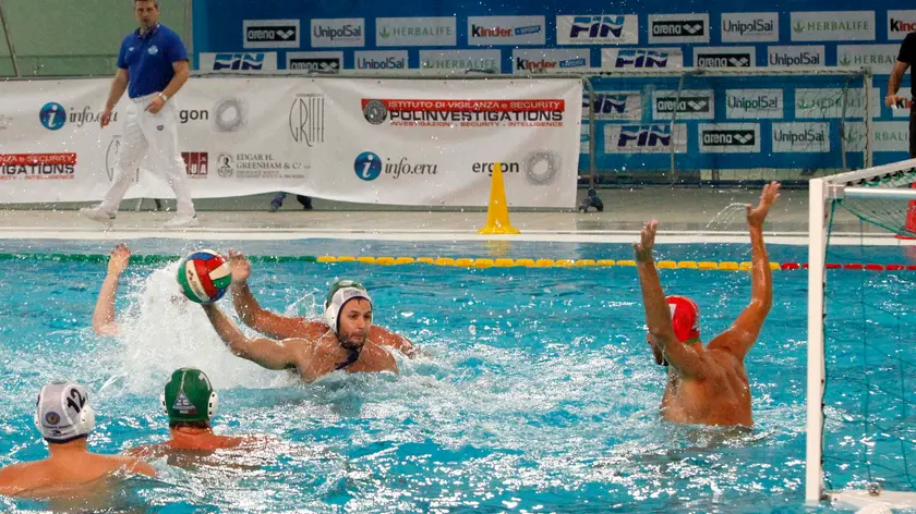 Un'azione del confronto (Foto Silvano)