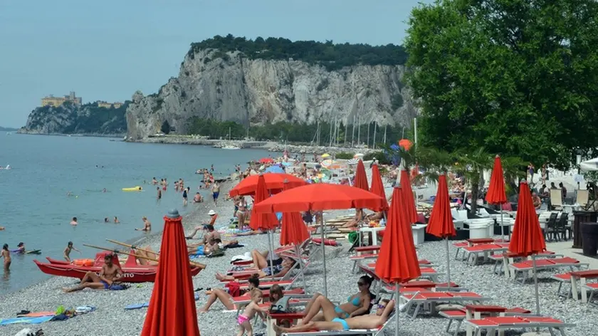 la spiaggia di Castelreggio