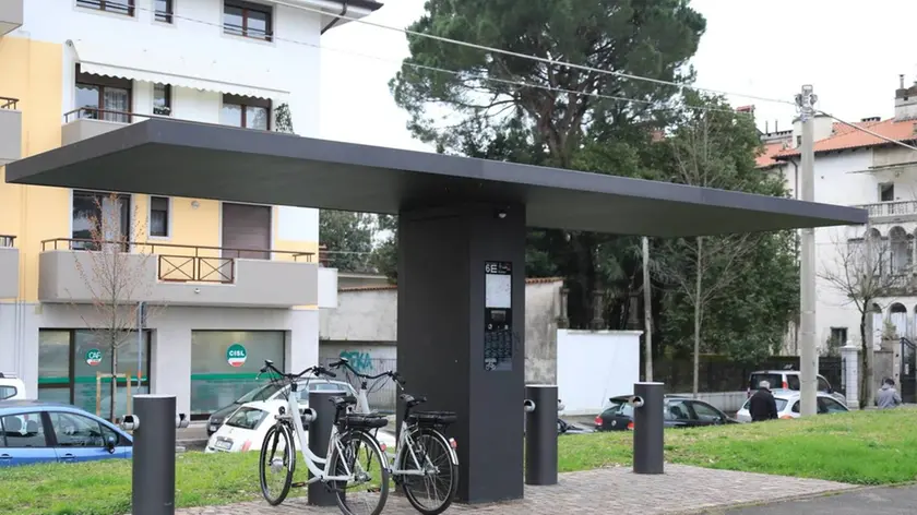 Bumbaca Gorizia 02.03.2020 Bike sharing via Manzoni © Foto Pierluigi Bumbaca