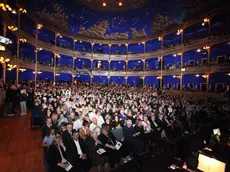 La platea del Rossetti gremita durante uno spettacolo