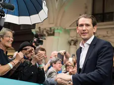 epa07603295 Austrian Chancellor Sebastian Kurz arrives for an OeVP election party during the European elections in Vienna, Austria, 26 May 2019. The European Parliament election is held by member countries of the European Union (EU) from 23 to 26 May 2019. EPA/MICHAEL GRUBER