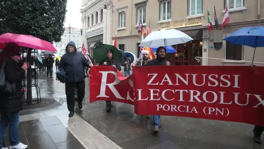 Lasorte Trieste 17/01/14 - Regione, Presidente Serracchiani e Giunta incontrano Lavoratori Electrolux