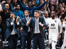 Gianmarco Pozzecco pronto a esplodere dopo la vittoria