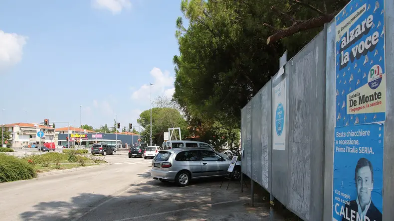 Bonaventura Monfalcone-30.07.2019 Manifesti elettorali-Via D'Annunzio-Ronchi dei Legionari-foto di Katia Bonaventura