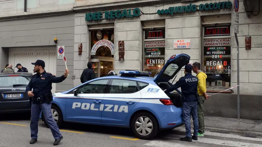 Foto BRUNI 11.05.16 Rapina neg Idee Regalo di via Udine