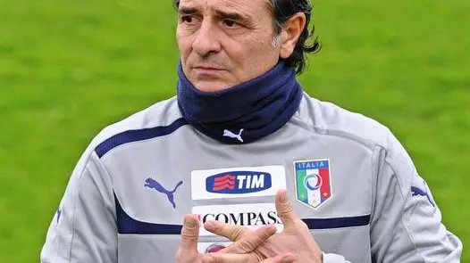 Italian head coach of Italy soccer team, Cesare Prandelli, reacts during the players training section at Coverciano sportive center, Florence, Italy, 22 March 2013. ANSA/MAURIZIO DEGL'INNOCENTI