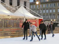 Lasorte Trieste 28/11/17 - Piazza Ponterosso, Pista Pattinaggio su Ghiaccio