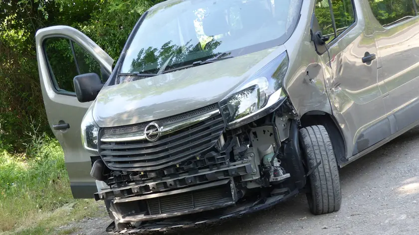 Bumbaca Gorizia 01_06_2017 Sagrado Poggio incidente furgone Opel vs motocicletta © Fotografia di Pierluigi Bumbaca