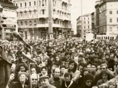 Un comizio di Marco Pannella nel 1978 a Trieste, in piazza Goldoni (Italfoto)