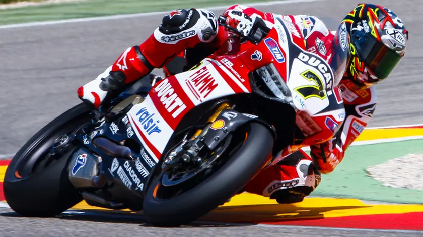 13 Apr 2014, Spain --- ALCANIZ - 13 ABRIL - ESPANA. Chaz Davies, Ducati Superbike Team durante la segunda carrera del mundial de SBK en el Circuito de Motorland Aragon, el 13 de abril del 2014 (foto: Mikel Trigueros/Urbanandsport/Cordon Press) --- Image by © Mikel Trigueros / Urbanandsport/Cordon Press/Corbis