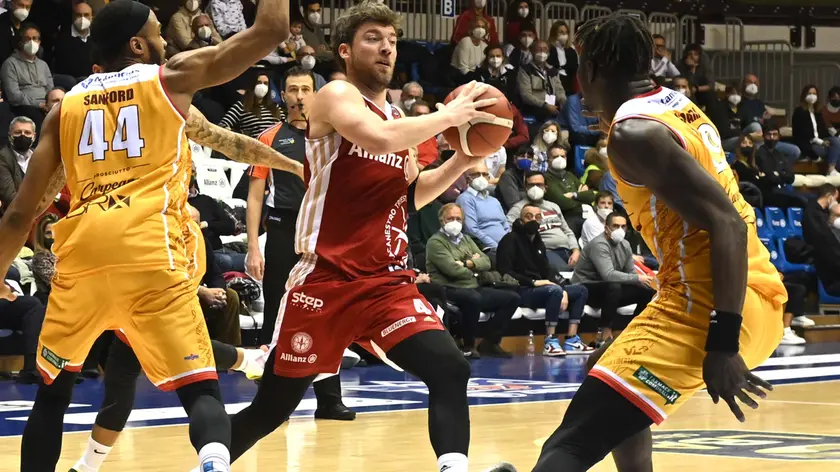 Foto Bruni Trieste 25.01.22 Allianz basket TS- Pesaro: l'ultima, di Fernandez