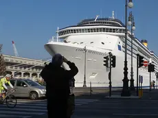 Costa mediterranea attraccata alla Marittima