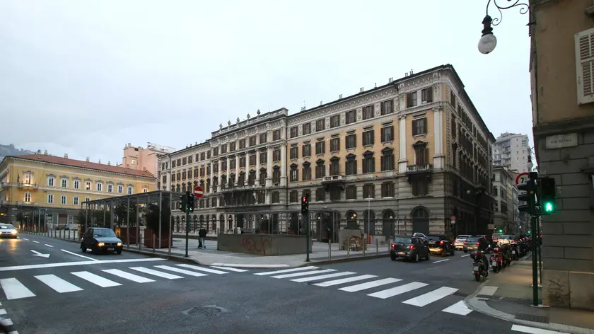 Lasorte Trieste 22/10/20 - Piazza Vittorio Veneto, Palazzo delle Ferrovie