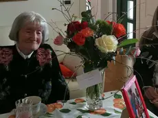 Marja Komjanc assieme a una delle tanti nipoti