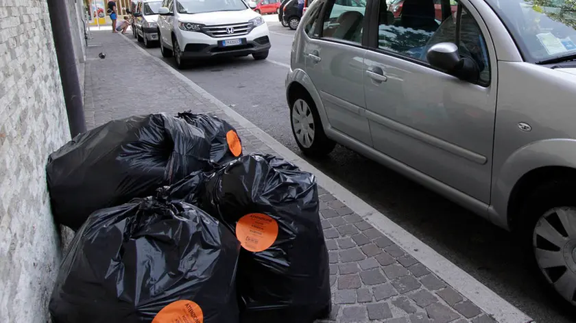Bonaventura Monfalcone-04.07.2014 Rifiuti non conformi-Centro-Ronchi dei Legionari-foto di Katia Bonaventura