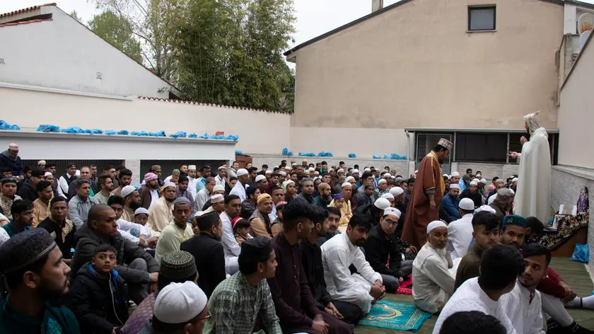 La recente preghiera di fine Ramadan in via Duca d’Aosta. Bonaventura