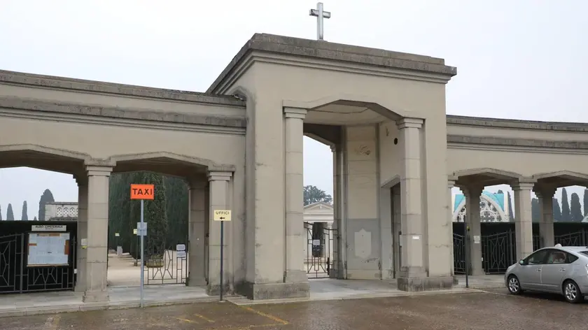 L’ingresso monumentale del cimitero centrale di Gorizia Foto Bumbaca