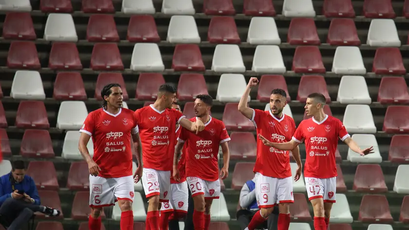 I giocatori della Triestina hanno il morale a mille dopo il successo sulla Pro Patria Foto Lasorte