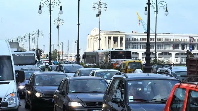 Foto BRUNI TRieste 24 09 10 Traffico causato dalla chiusura di Corso Italia