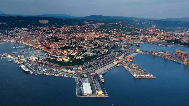 Panoramica del Porto di Trieste