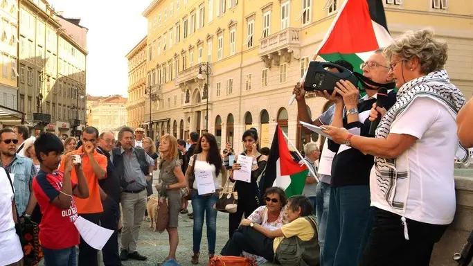 Foto Bruni 16.07.14 Manifestazione pro-palestina in piazza Borsa