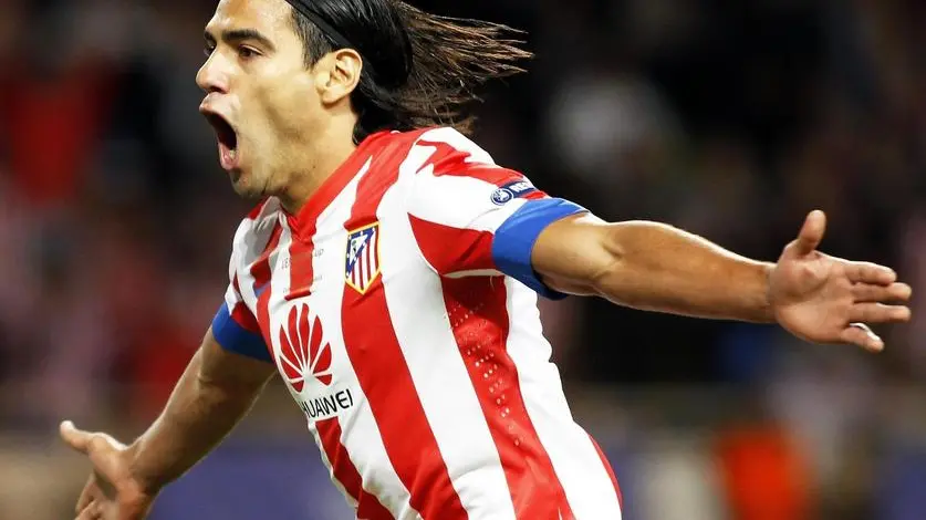 epa04379078 (FILE) A file picture dated 31 August 2012 shows Radamel Falcao then of Atletico Madrid celebrating after scoring a goal against Chelsea FC during the UEFA Super Cup soccer match at Stade Louis II in Monaco. According to reports, English side Manchester United on 01 Septmber 2014 have agreed on a one-year lone of Falcao from French side Monaco. EPA/SEBASTIEN NOGIER