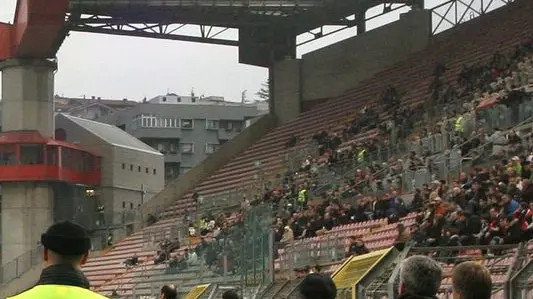 Lasorte Trieste 05/03/08 - Steward allo stadio Rocco