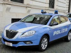 Una vettura della Polizia di Stato