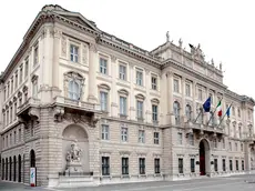 Silvano Trieste 26/04/2016 Piazza dell'Unita', il Palazzo della Regione e i tornelli all'interno