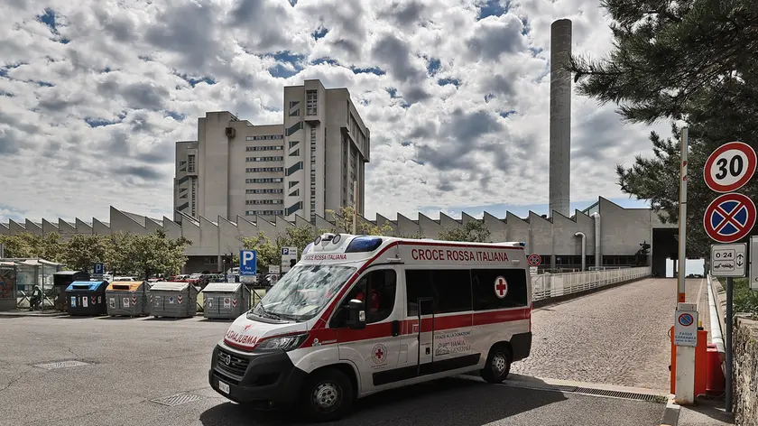Lasorte Trieste 10/08/23 - Ospedale di Cattinara, Immagini generiche per Archivio, Pronto Soccorso, Ambulanza