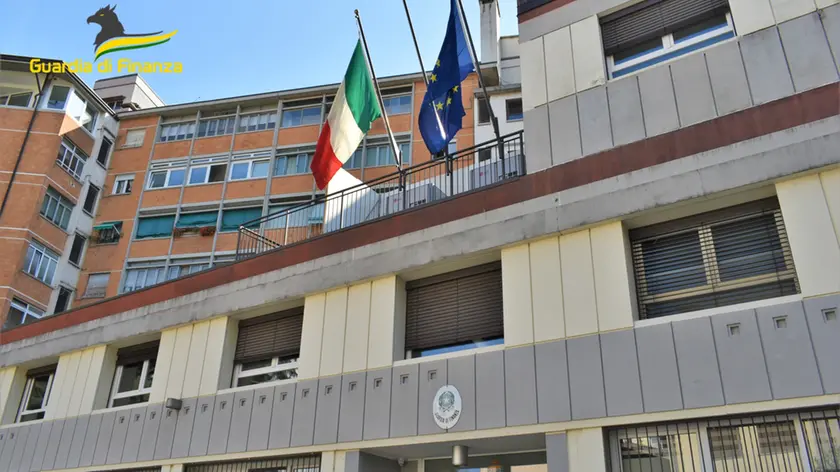 L'operazione della Gdf denominata "Ghost Works" ha portato alla denuncia di 4 professionisti friulani