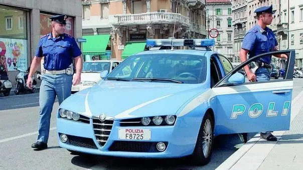 Silvano Trieste 18/08/2009 Piazza Goldoni, la Polizia interviene