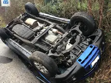 L'auto cappottata in strada nuova per Opicina