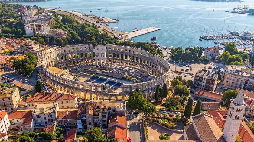 Una veduta aerea dell’Anfiteatro romano di Pola