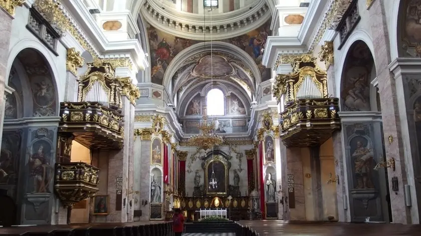 L'interno della cattedrale di San Nicola a Lubiana