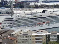 “Orion Viking” ormeggiata all’ex Arsenale, ripresa dall’alto dall’obiettivo di Andrea Lasorte