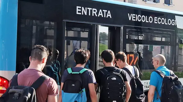 Lasorte Trieste 19/09/18 - Via Valerio, Autobus, Studenti Universitari