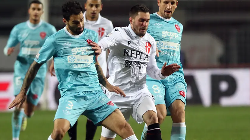 Gli alabardati Brivio e Maracchi in azione nel match di Padova