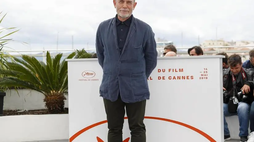 epa07589037 Italian director Lorenzo Mattotti poses during the photocall for La Fameuse Invasion Des Ours en Sicile' (The Bears' Famous Invasion of Sicily) at the 72nd annual Cannes Film Festival, in Cannes, France, 21 May 2019. The movie is presented in the section Un Certain Regard of the festival which runs from 14 to 25 May. EPA/JULIEN WARNAND