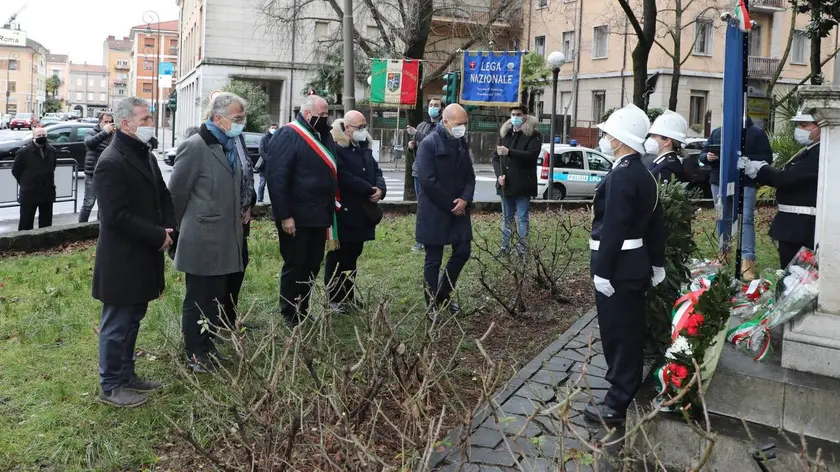 La cerimonia in piazzale Martiri delle Foibe a Gorizia