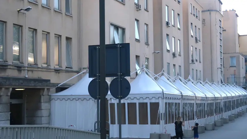 Lasorte Trieste 27/06/20 - Via dell'Istria, Ospedale Burlo, Gazebo Triage, Emergenza Coronavirus